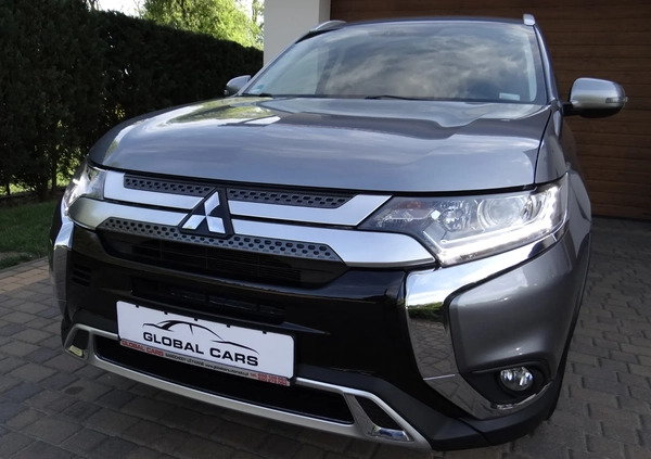 Mitsubishi Outlander cena 74900 przebieg: 73000, rok produkcji 2019 z Włocławek małe 277